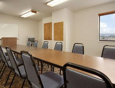 Super 8 By Wyndham Collins Hotel Fort Collins