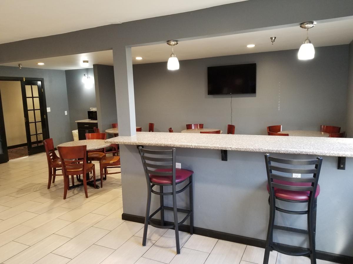 Super 8 By Wyndham Collins Hotel Fort Collins