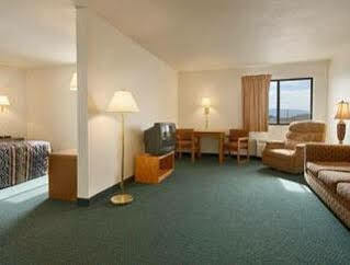 Hotel Super 8 By Wyndham Collins Fort Collins